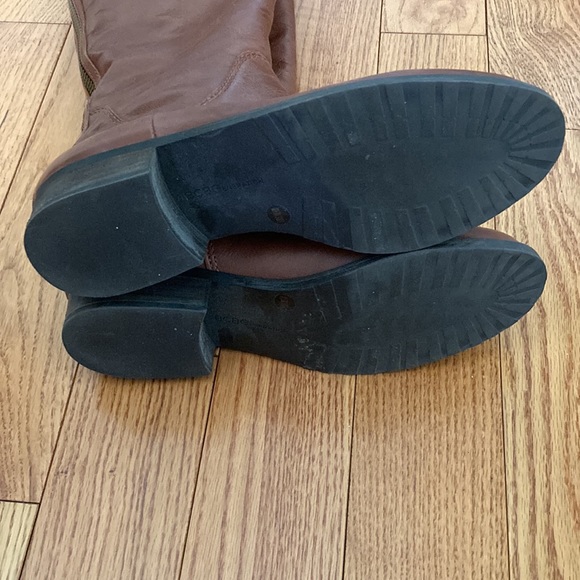 BCBG Generation brown tall leather boots - Picture 5 of 7
